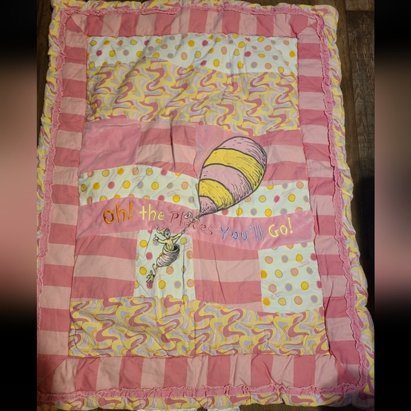 Trend Lab Dr Seuss nursery/ crib set - Picture 1 of 2